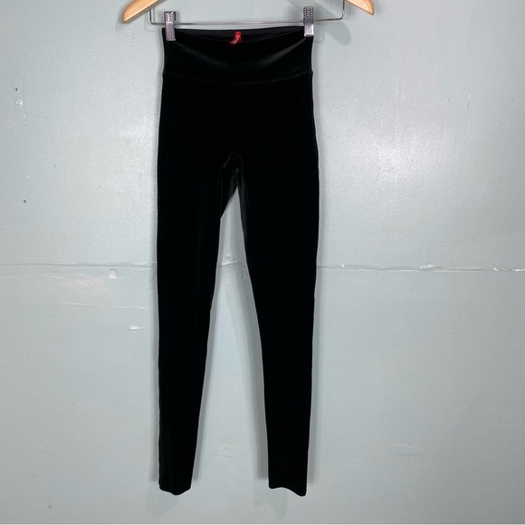 SPANX Black Velvet Leggings‎ XS 2070 - Picture 1 of 5